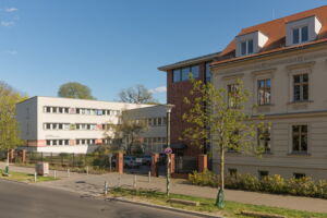 Premises of the Leibniz-IZW (Photo: Jan Zwilling) Premises of the Leibniz-IZW (Photo: Jan Zwilling)