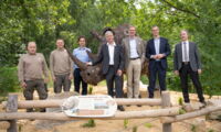 Representatives of Tierpark Berlin, Safari Park Dvůr Králové, Leibniz-IZW and Berlin's Senator of Finance Stefan Evers announcing the rhino facility at Tierpark Berlin (photo: Jan Zwilling)