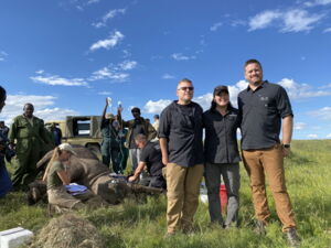A team from Colossal at a BioRescue procedure at the Ol Pejeta Conservancy in Kenya (photo: Steven Seet) A team from Colossal at a BioRescue procedure at the Ol Pejeta Conservancy in Kenya (photo: Steven Seet)