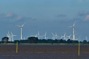 Onshore windmills (photo: Unsplash/Waldemar Brandt) Onshore windmills (photo: Unsplash/Waldemar Brandt)