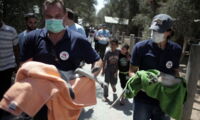 Dr. Frank Göritz (links) bei einem Rettungseinsatz im Gazastreifen.