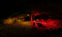 Examination of responses of bats to different illuminations of cave entrances (photos: Christian Greif)